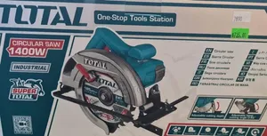 Total 1400W Electrical Circular Saw