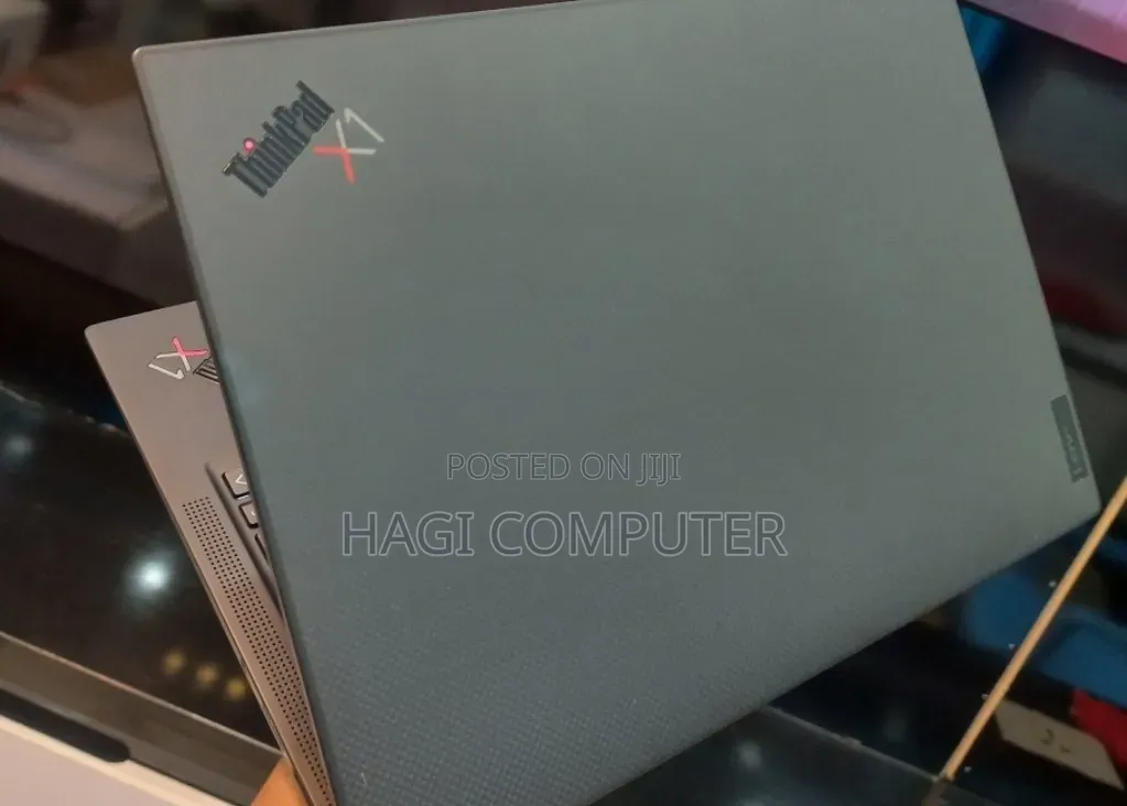 New Laptop Lenovo ThinkPad X1 Carbon Gen11 16GB Intel Core i7 SSD 512GB