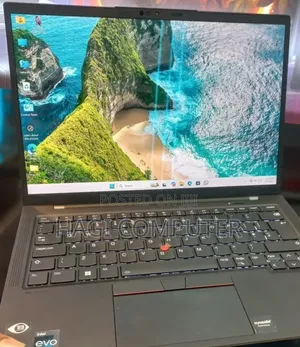 New Laptop Lenovo ThinkPad X1 Carbon Gen11 16GB Intel Core i7 SSD 512GB
