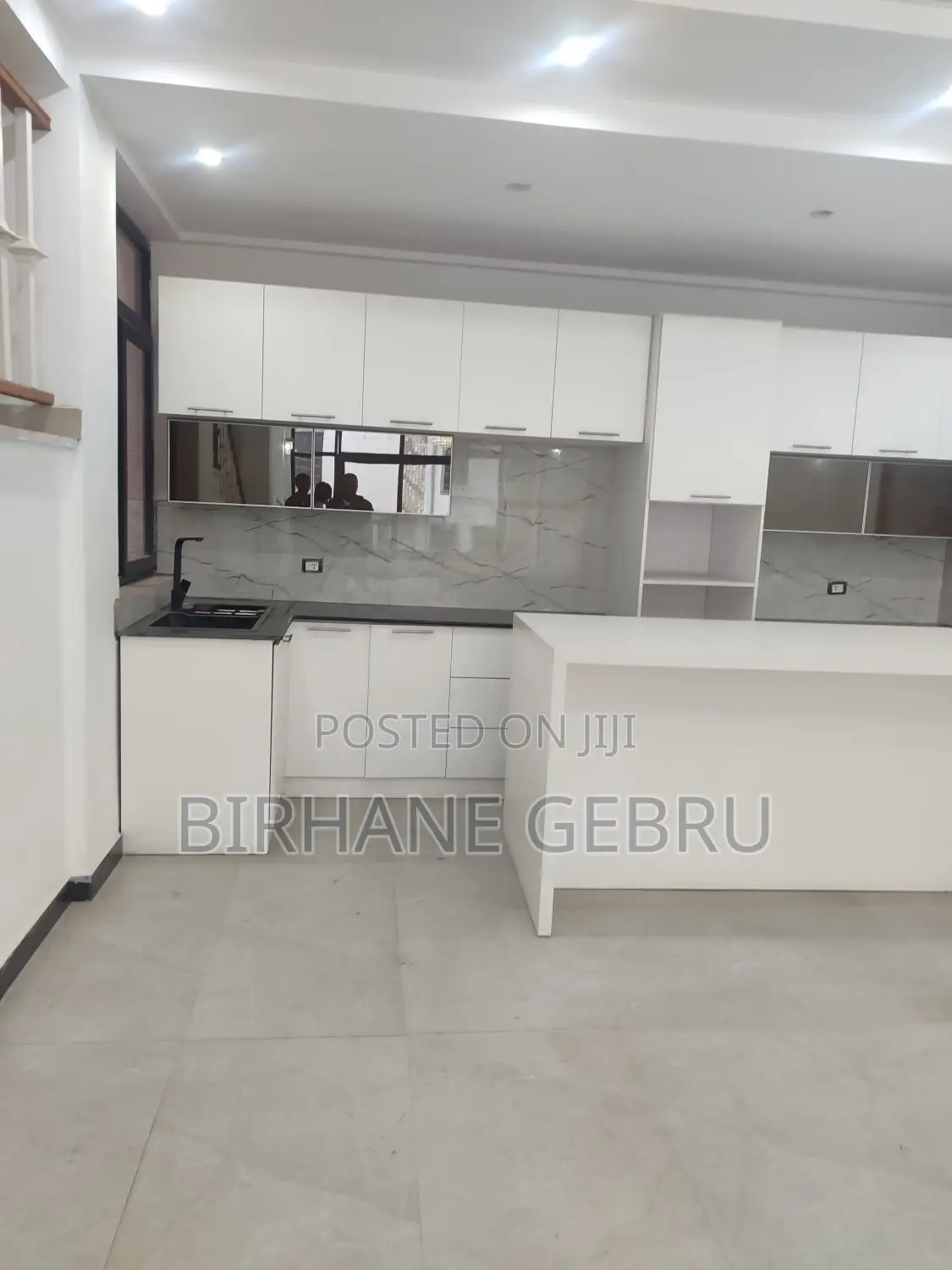 8bdrm House in G+2+ Teracce, Bole for sale