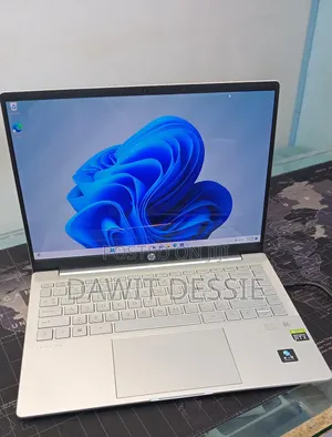 New Laptop HP 16GB Intel Core i5 SSD 512GB
