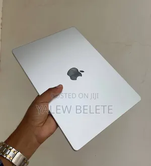 New Laptop Apple MacBook Pro 16GB Apple M4 SSD 512GB