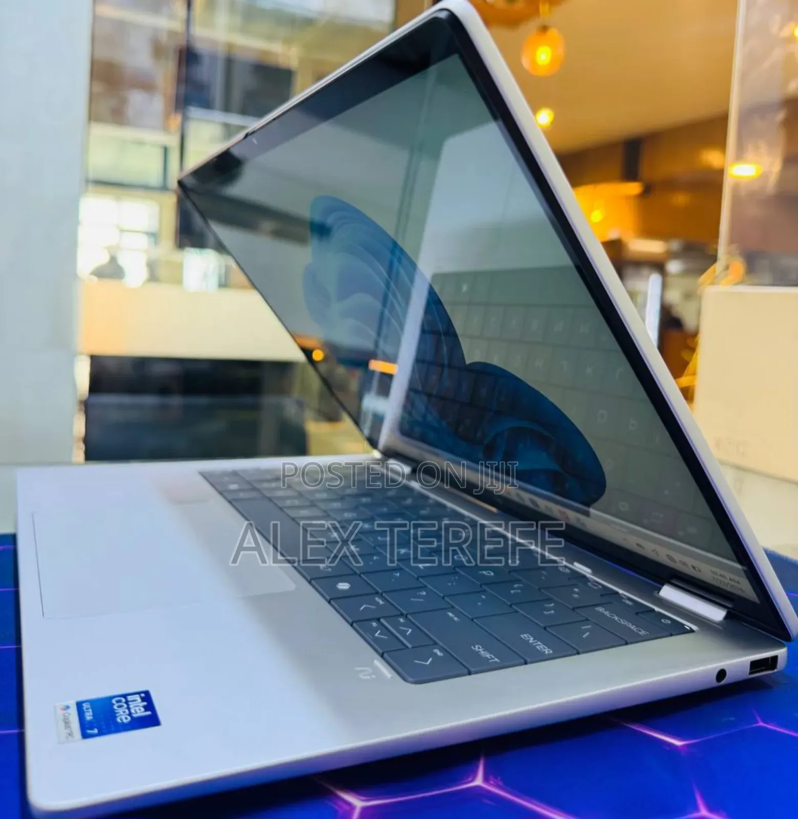 New Laptop HP OmniBook Ultra Flip 14" 16GB Intel Core Ultra 7 SSD 1T