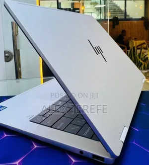 New Laptop HP OmniBook Ultra Flip 14" 16GB Intel Core Ultra 7 SSD 1T