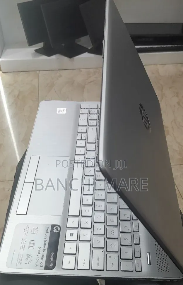 New Laptop HP Stream Notebook 12GB Intel Core i5 HDD 1T