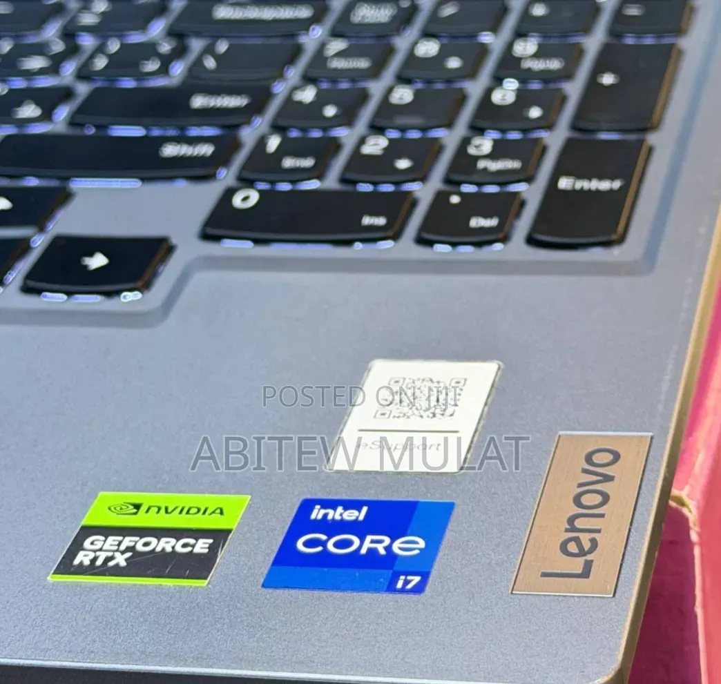 New Laptop Lenovo LOQ 15AHP10 16GB Intel Core i7 SSD 512GB