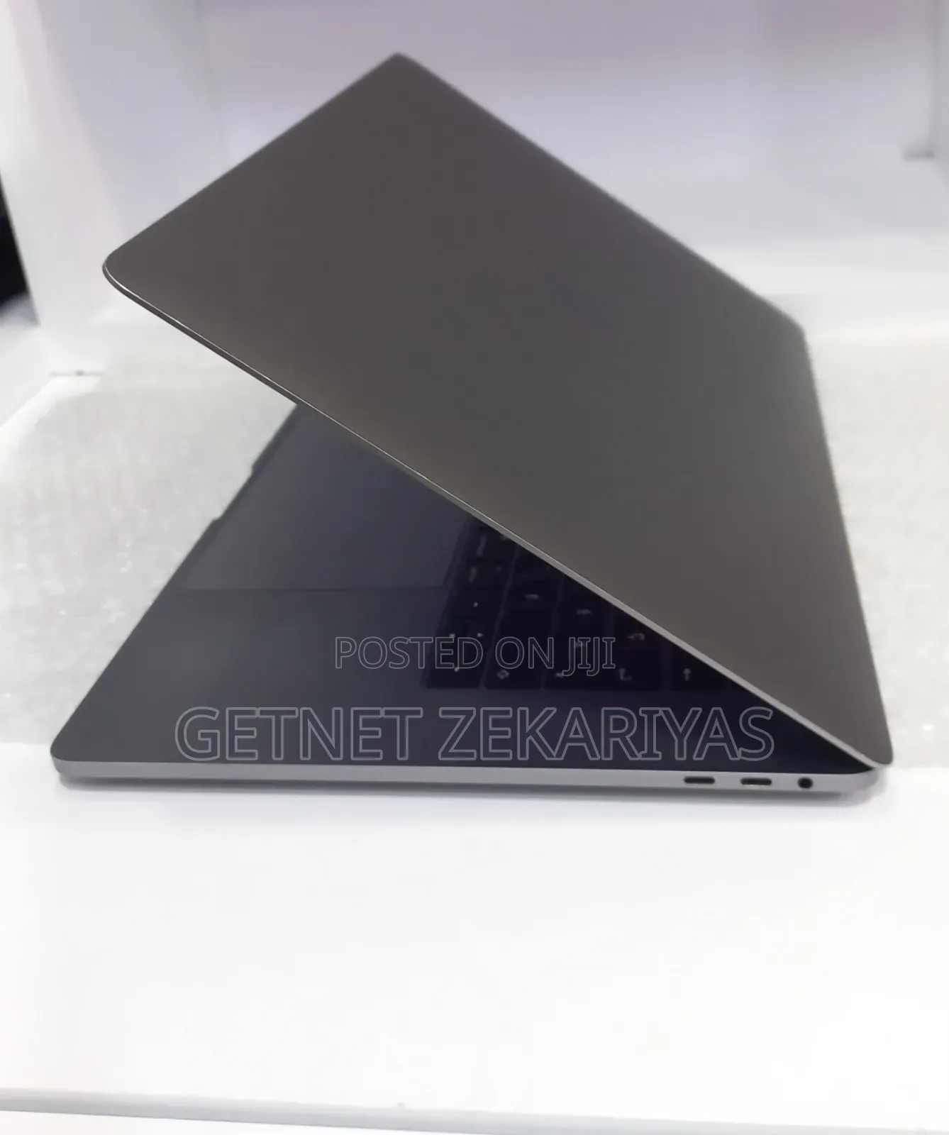 New Laptop Apple MacBook Pro 2016 16GB Intel Core i7 SSD 512GB