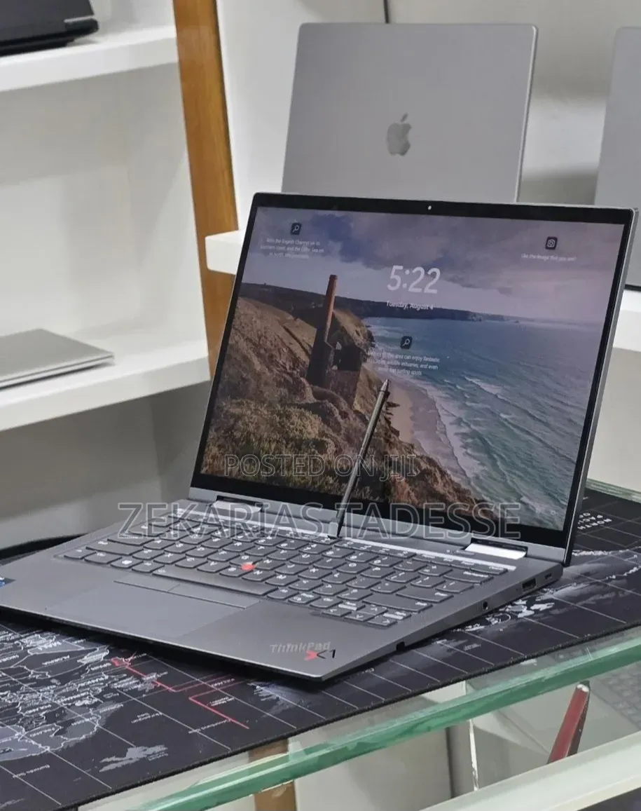 New Laptop Lenovo ThinkPad X1 Yoga 16GB Intel Core i5 SSD 512GB
