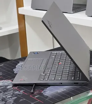 New Laptop Lenovo ThinkPad X1 Yoga 16GB Intel Core i5 SSD 512GB
