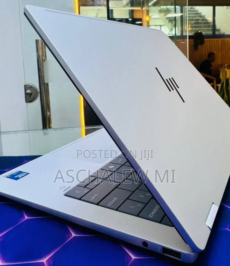 New Laptop HP OmniBook 5 14" 16GB Intel Core Ultra 7 SSD 1T