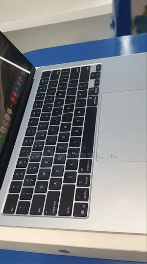 New Laptop Apple MacBook Air 2025 M4 16GB Apple M4 SSD 512GB