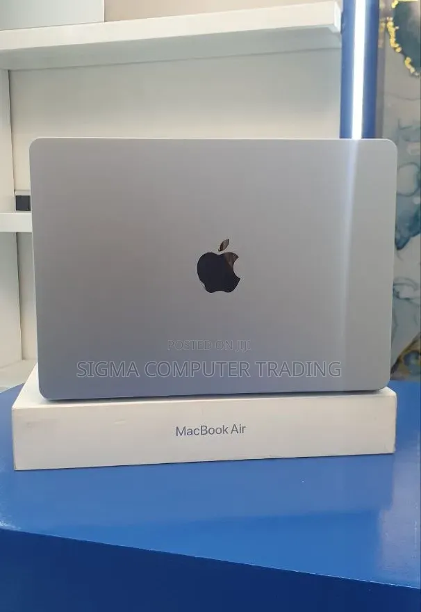 New Laptop Apple MacBook Air 2025 M4 16GB Apple M4 SSD 512GB