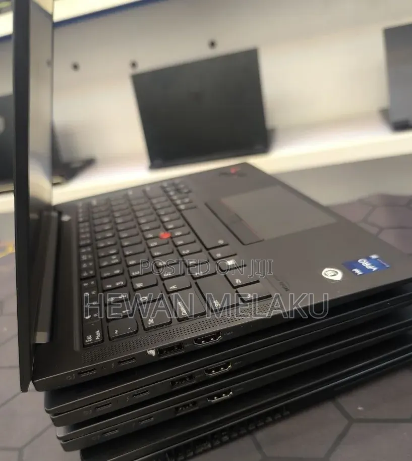 New Laptop Lenovo ThinkPad X1 Carbon 16GB Intel Core i7 SSD 512GB