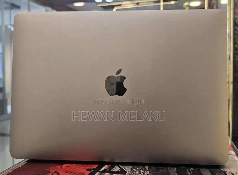 New Laptop Apple MacBook Pro 2020 M1 16GB Apple M1 SSD 256GB