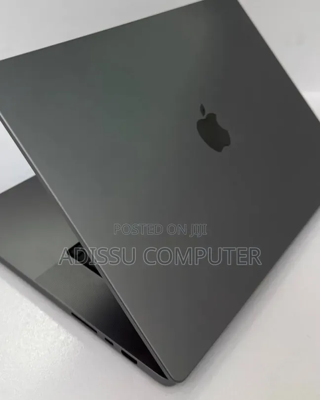 New Laptop Apple MacBook Pro 2019 32GB Apple M1 Max SSD 1T