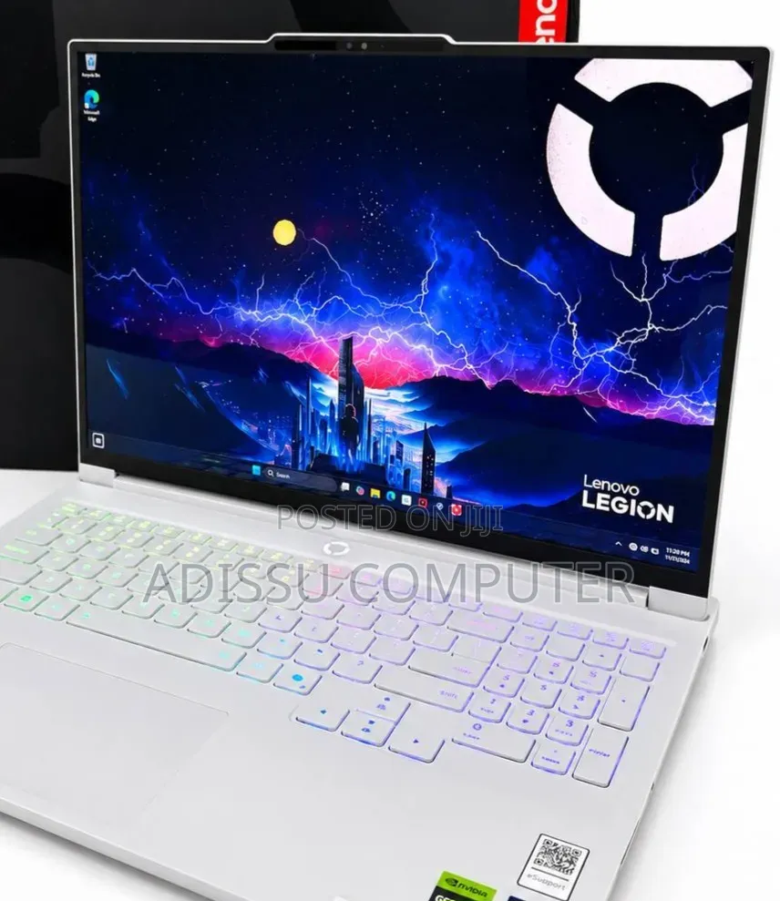 New Laptop Lenovo Legion 5 32GB Intel Core Ultra 9 SSD 1T