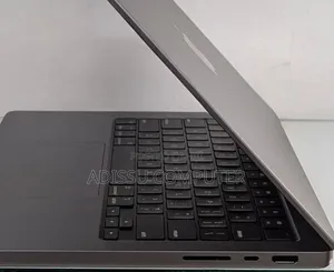 New Laptop Apple MacBook Pro 2019 16GB Apple M1 Pro SSD 512GB