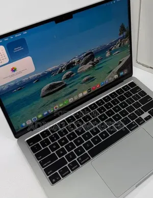 New Laptop Apple MacBook Air 2025 M4 16GB Apple M1 Pro SSD 256GB