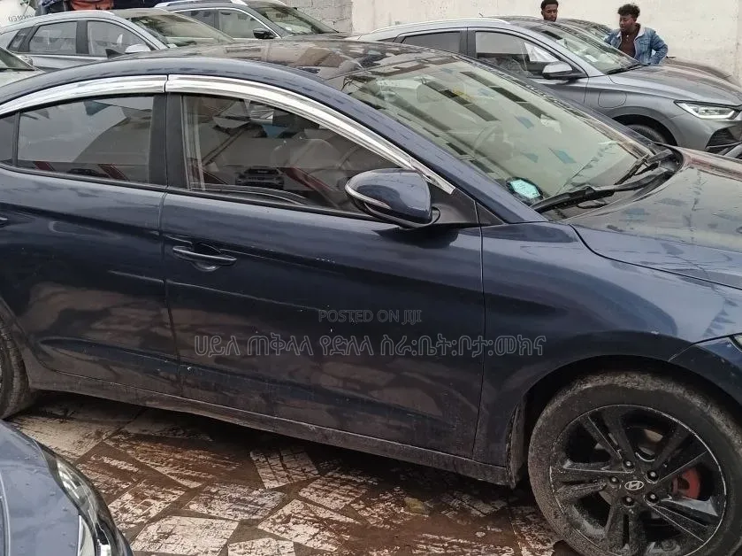 Hyundai Avante 2017 Beige