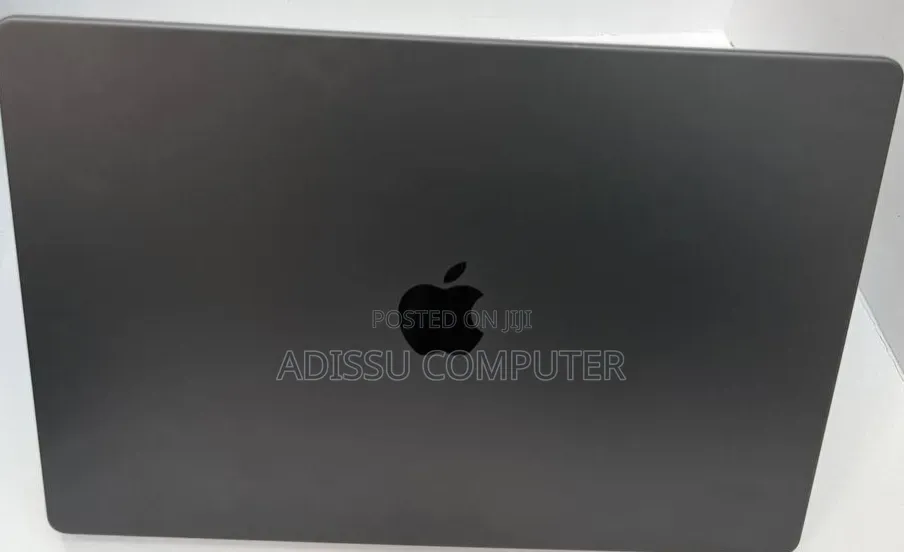 New Laptop Apple MacBook Pro 2019 18GB Intel Core M3 SSD 512GB