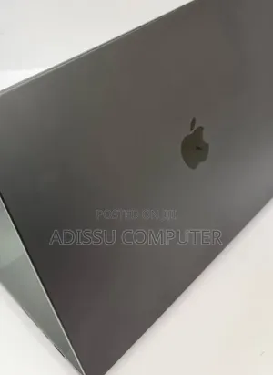 New Laptop Apple MacBook Pro 2019 18GB Intel Core M3 SSD 512GB