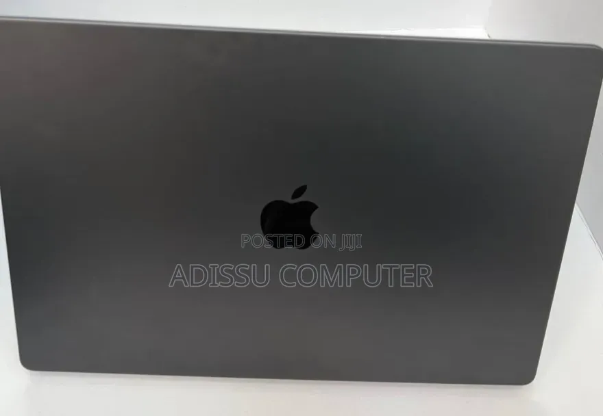 New Laptop Apple MacBook Pro 2019 18GB Intel Core M3 SSD 512GB