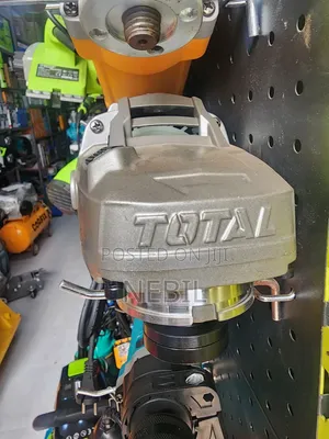 Total Grinder 2400W