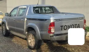 Toyota Hilux 2015 Pearl