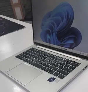 New Laptop HP EliteBook 840 G10 16GB Intel Core i7 SSD 512GB