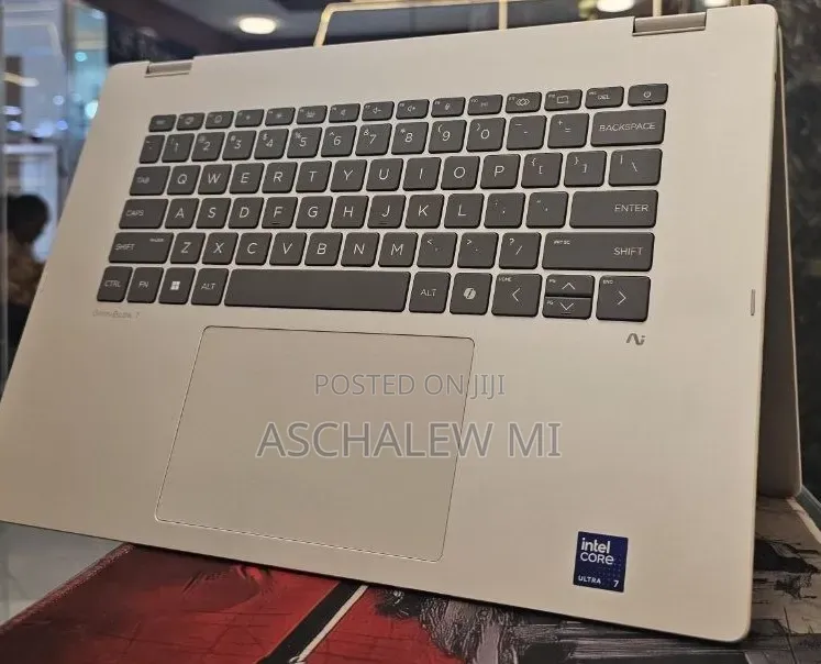 New Laptop HP OmniBook 5 14" 16GB Intel Core Ultra 7 SSD 512GB