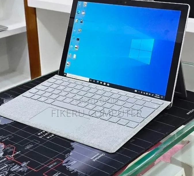 New Laptop Microsoft Surface Pro 6 8GB Intel Core i5 SSD 256GB