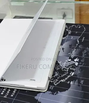 New Laptop Microsoft Surface Pro 6 8GB Intel Core i5 SSD 256GB