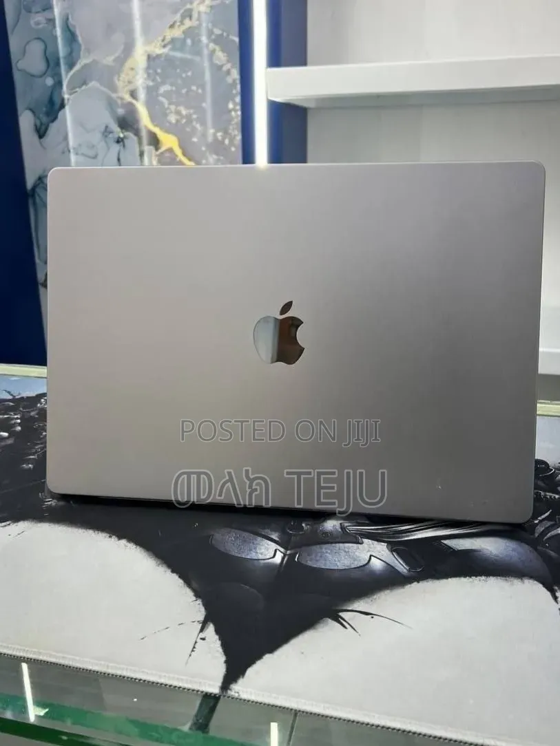 New Laptop Apple MacBook Pro 2021 M1 32GB Apple M1 SSD 1T