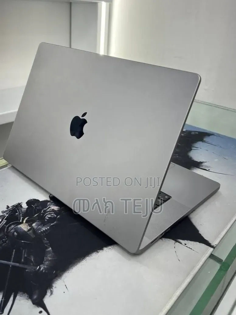 New Laptop Apple MacBook Pro 2021 M1 32GB Apple M1 SSD 1T