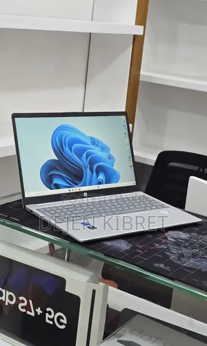 New Laptop HP Stream Notebook 16GB Intel Core i7 SSD 512GB
