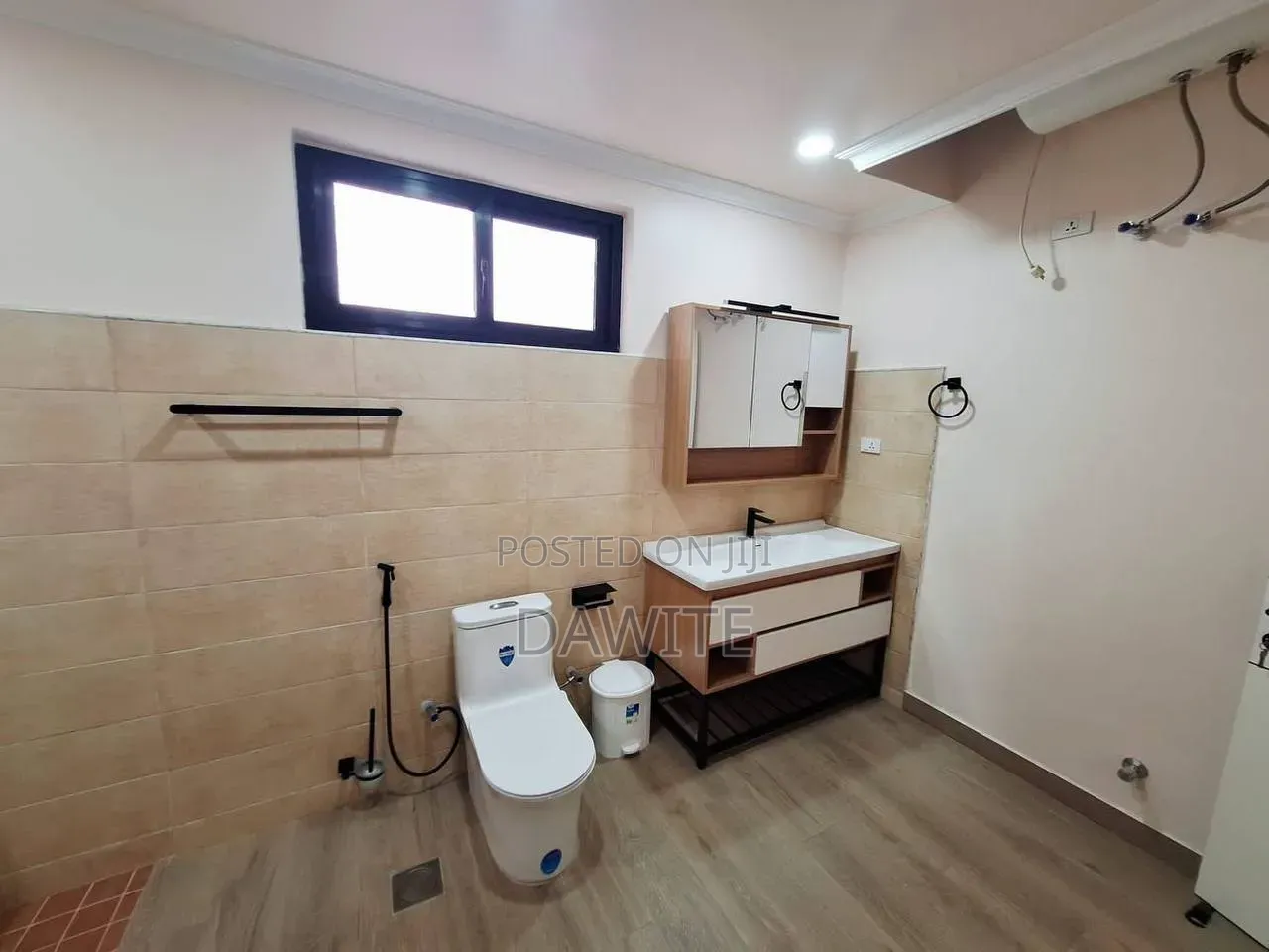 Furnished 3bdrm Apartment in የግል, Bole for sale