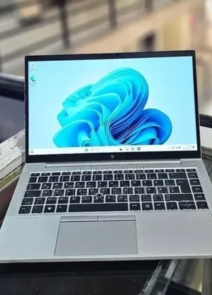 New Laptop HP EliteBook 640 G9 8GB Intel Core i5 SSD 256GB
