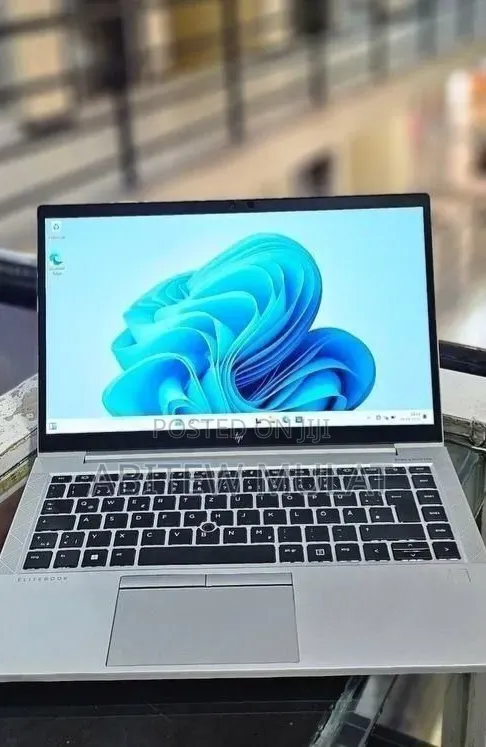 New Laptop HP EliteBook 640 G9 8GB Intel Core i5 SSD 256GB
