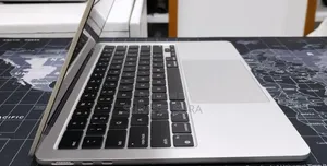 New Laptop Apple MacBook Air 2022 M2 8GB Apple M2 SSD 256GB