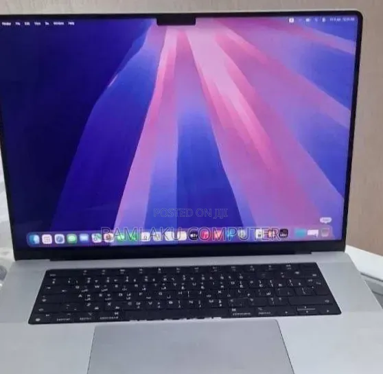 New Laptop Apple MacBook Pro 2021 M1 32GB Apple M1 Pro SSD 512GB