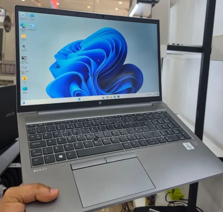 New Laptop HP ZBook Power G7 16GB Intel Core i7 SSD 512GB