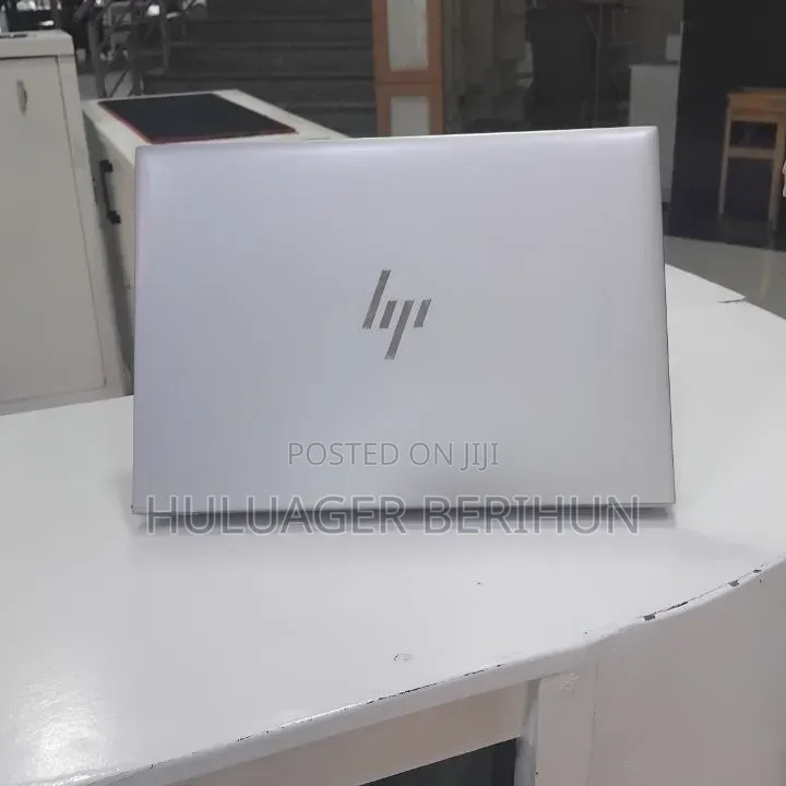 New Laptop HP EliteBook 840 10 16GB Intel Core i7 SSD 512GB
