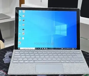 New Laptop Microsoft Surface 8GB Intel Core i7 SSD 256GB