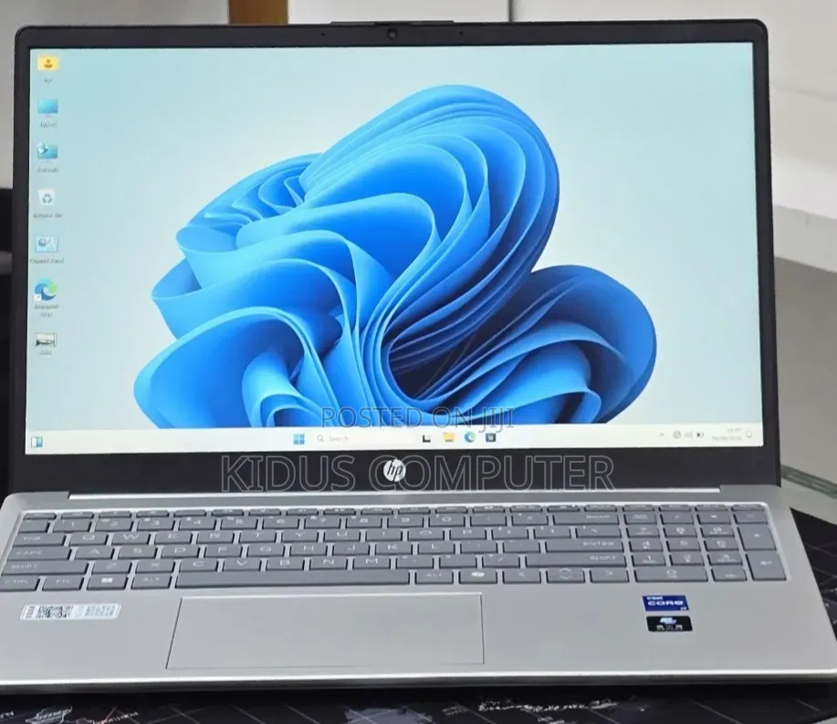 New Laptop HP Stream Notebook 16GB Intel Core i7 SSD 1T