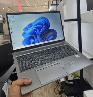 New Laptop HP ZBook 14 16GB Intel Core i7 SSD 512GB