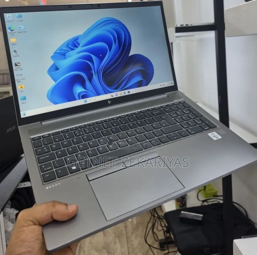 New Laptop HP ZBook 14 16GB Intel Core i7 SSD 512GB