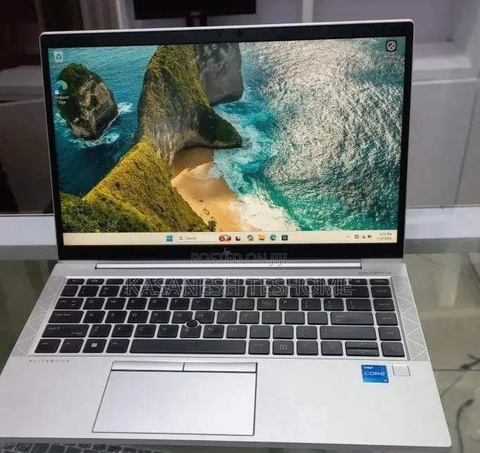 New Laptop HP EliteBook 840 16GB Intel Core i5 SSD 512GB