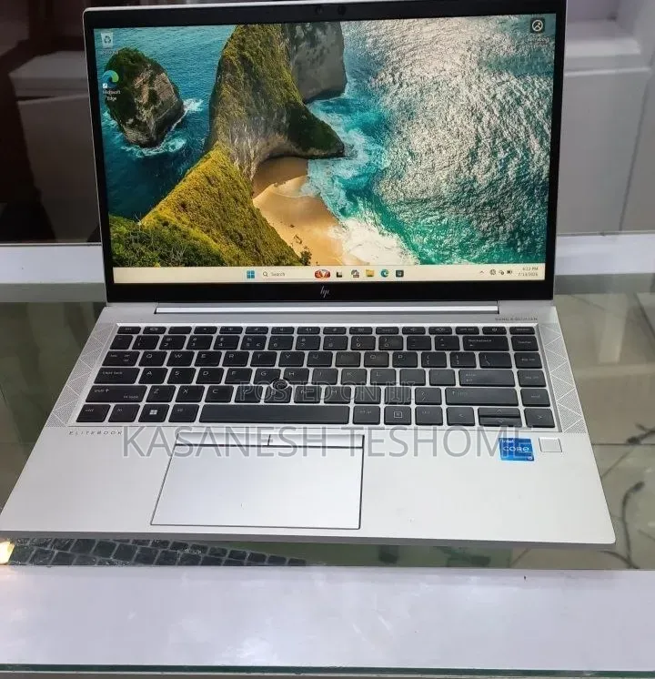 New Laptop HP EliteBook 840 16GB Intel Core i5 SSD 512GB