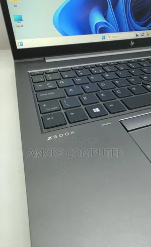 New Laptop HP ZBook Firefly 15 G7 16GB Intel Core i7 SSD 512GB