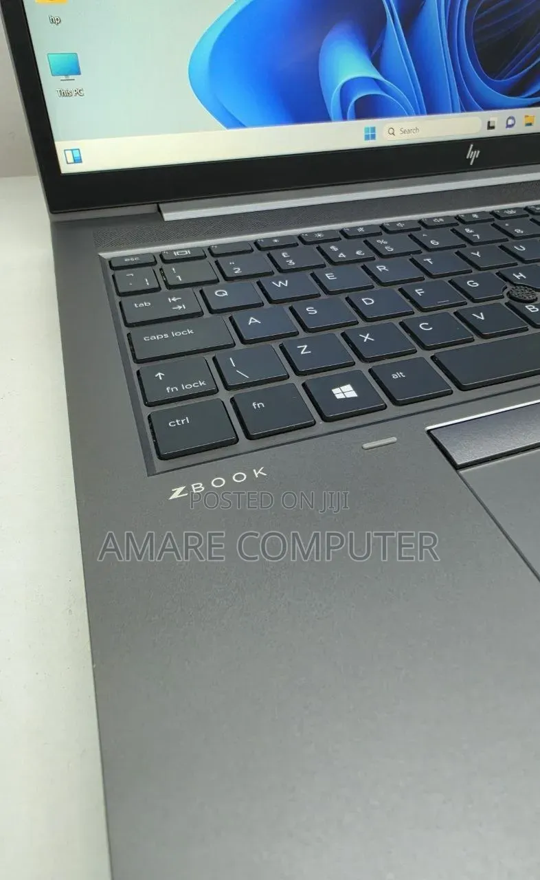 New Laptop HP ZBook Firefly 15 G7 16GB Intel Core i7 SSD 512GB